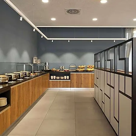 Four Points Flex By Sheraton 3* 보훔