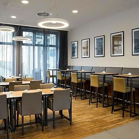 Four Points Flex By Sheraton 3* 보훔
